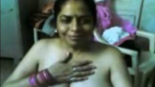 Marathi big boobs aunty sex tape leaked