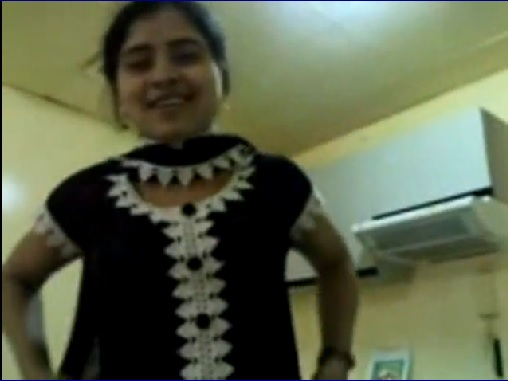Himachal Pradesh Girl Xxx - Teen desi himachal girl clean pussy - Desi choot porn