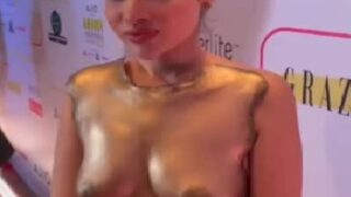 Bollywood actress urfi sexy boobs dress