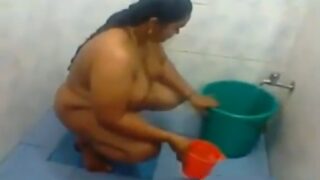 BBW indian milf porn inside bathroom