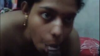 Telugu aunty vinushka blowjob to young guy