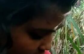 Tamilnadu village girl blowjob during agriculture