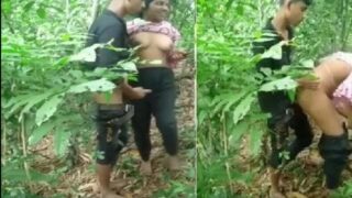 Young bangla village girl sex in forest