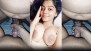 Slowly fucking wet chut of rich hindi girl